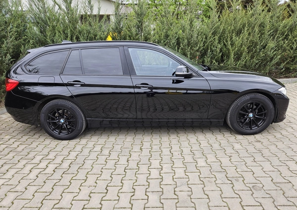 BMW Seria 3 cena 44900 przebieg: 174230, rok produkcji 2013 z Korsze małe 704